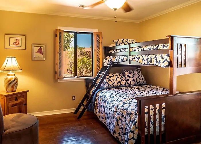 Vakantiehuis West Sedona, Walk To Sugarloaf Trls, Jacuzzi